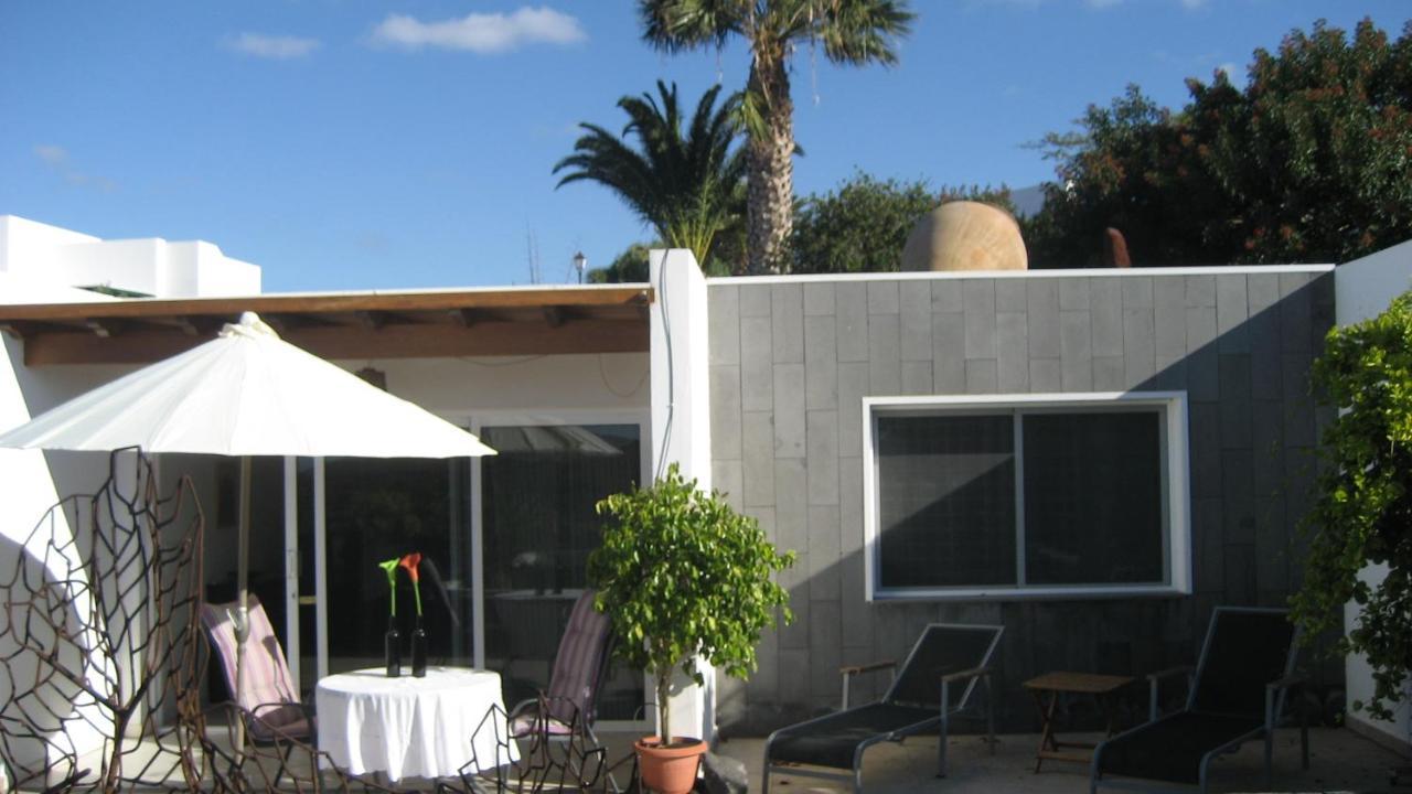 Villa Niki Mit Beheiztem Gemeinschaftspool Fuer 2 Appartments Las Brenas Luaran gambar