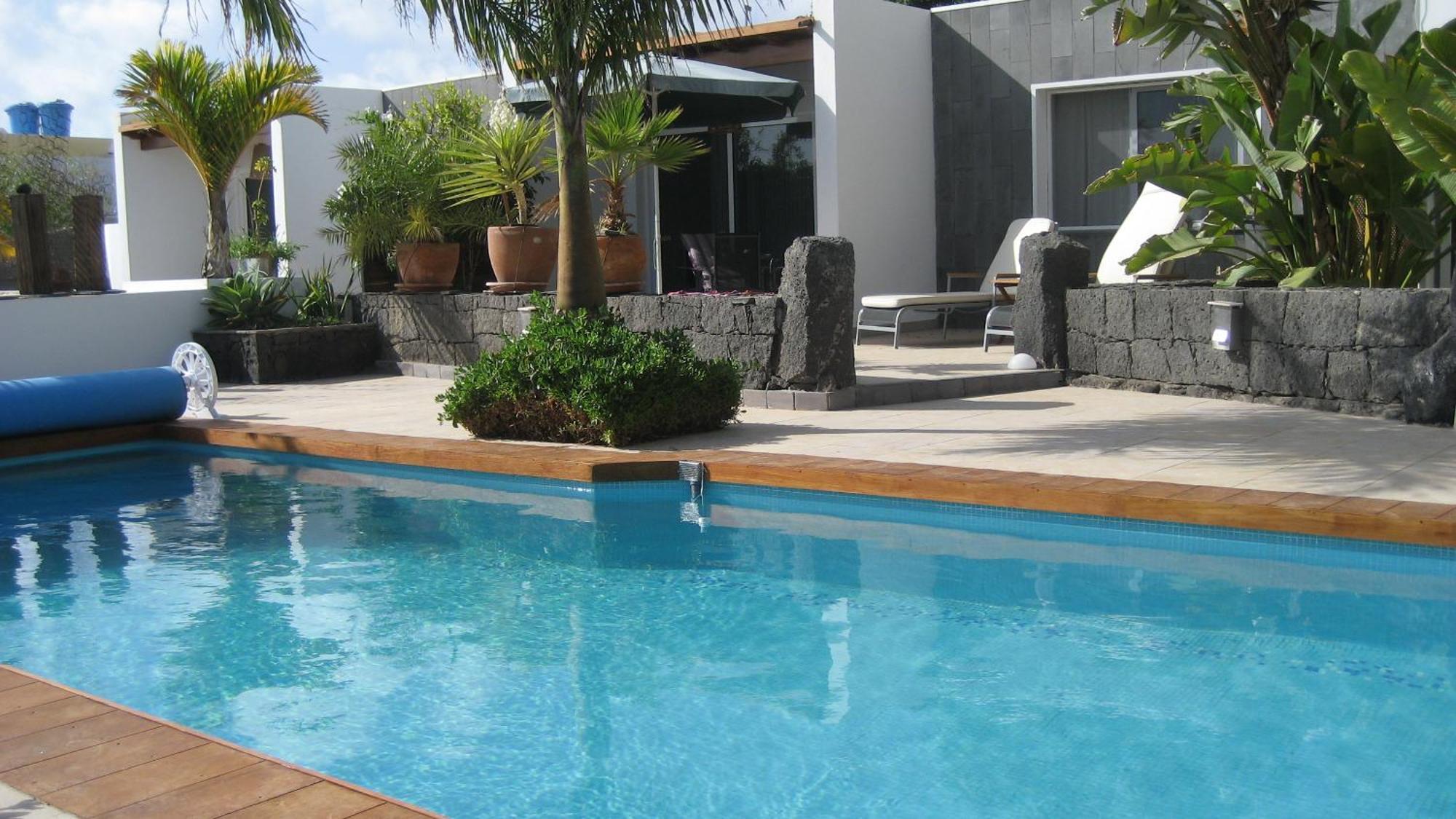 Villa Niki Mit Beheiztem Gemeinschaftspool Fuer 2 Appartments Las Brenas Luaran gambar
