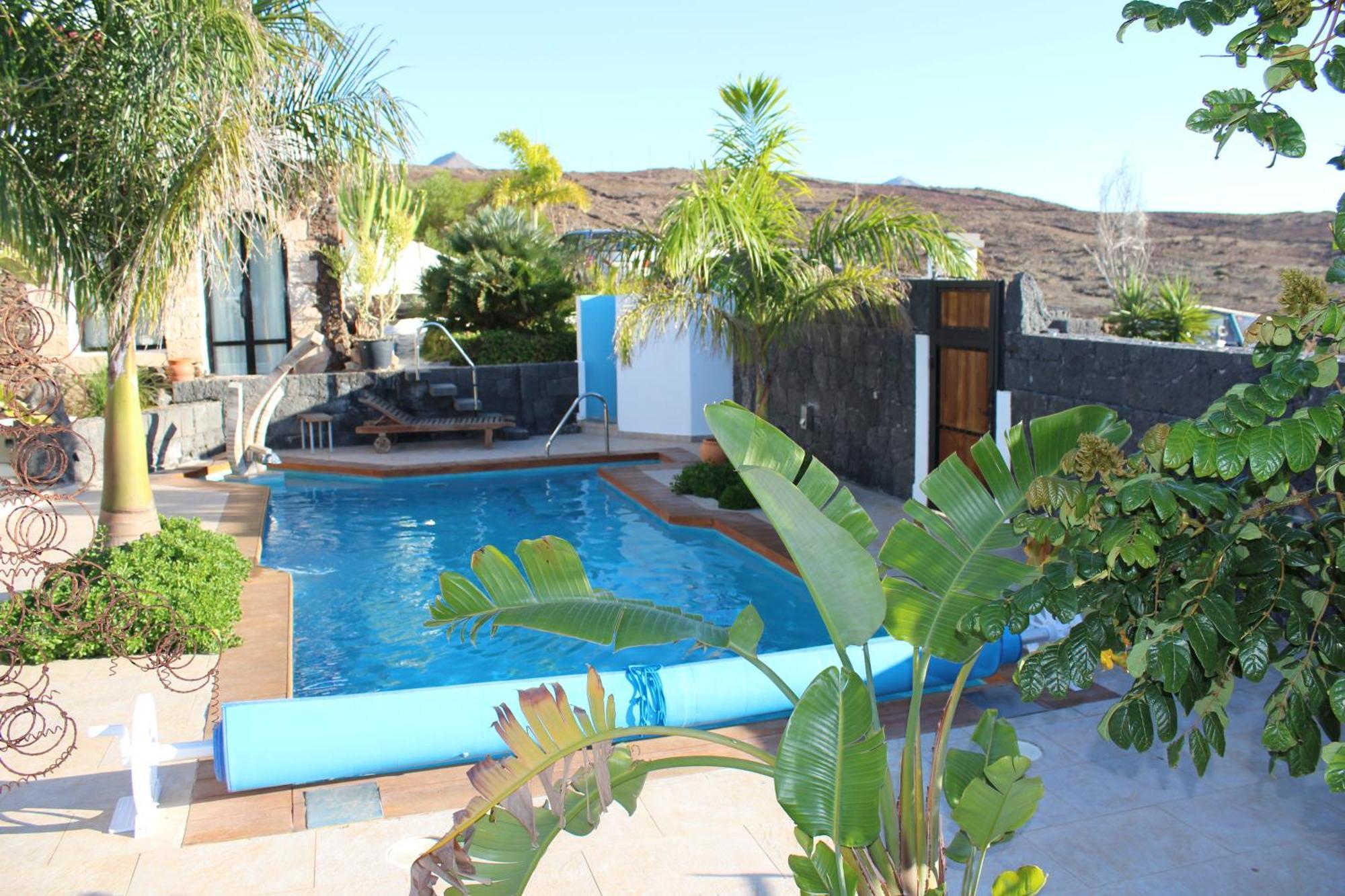 Villa Niki Mit Beheiztem Gemeinschaftspool Fuer 2 Appartments Las Brenas Luaran gambar