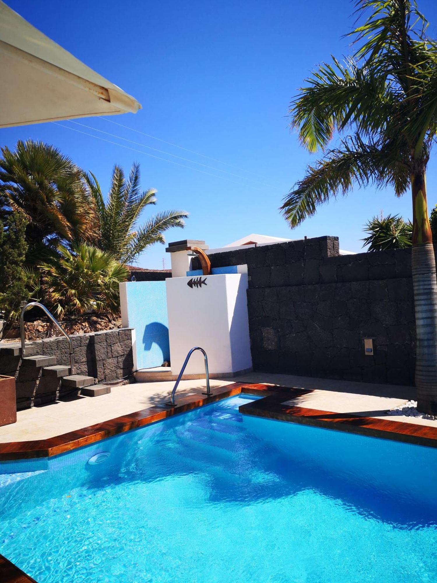 Villa Niki Mit Beheiztem Gemeinschaftspool Fuer 2 Appartments Las Brenas Luaran gambar
